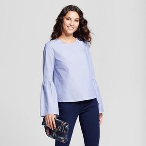 Bell sleeve shirt